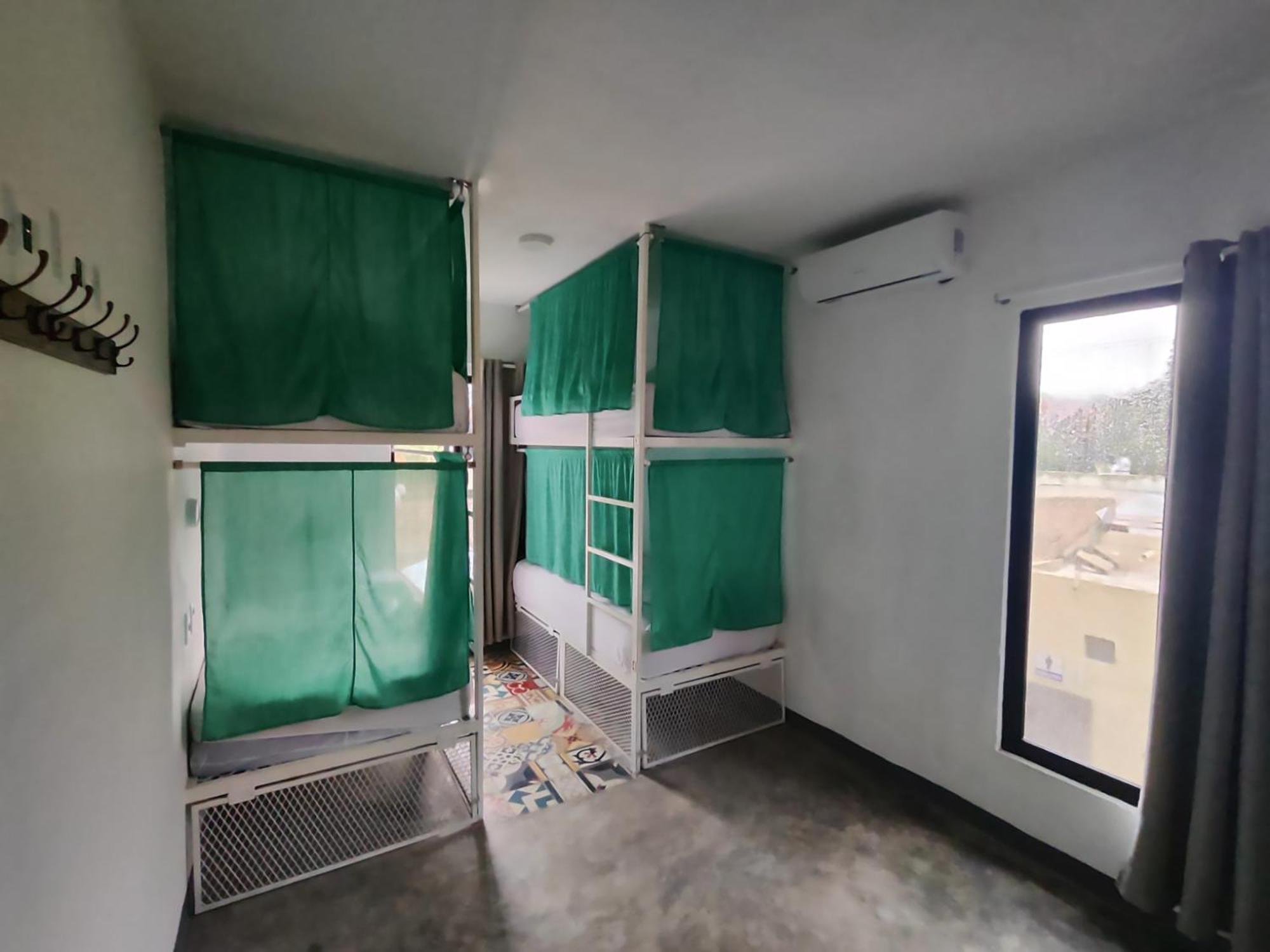 New Friends Hostel & Bar Adults Only Valladolid  Exterior photo